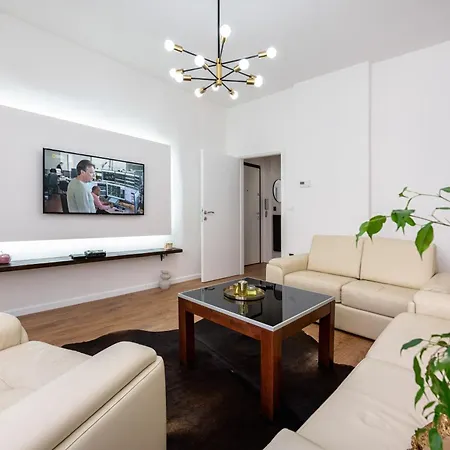 Lilly Deluxe Center & Free Parking Lejlighed